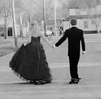 Going To Prom On Skateboards - Operation Cinderella With ALYCE Paris - Alyce Paris
