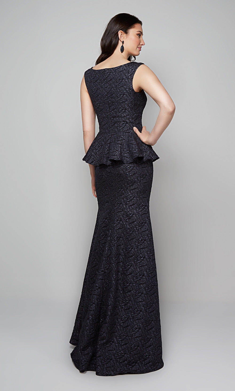 ALYCE Paris 27579 Special Occasion Scoop Neckline Chic Straight Dress