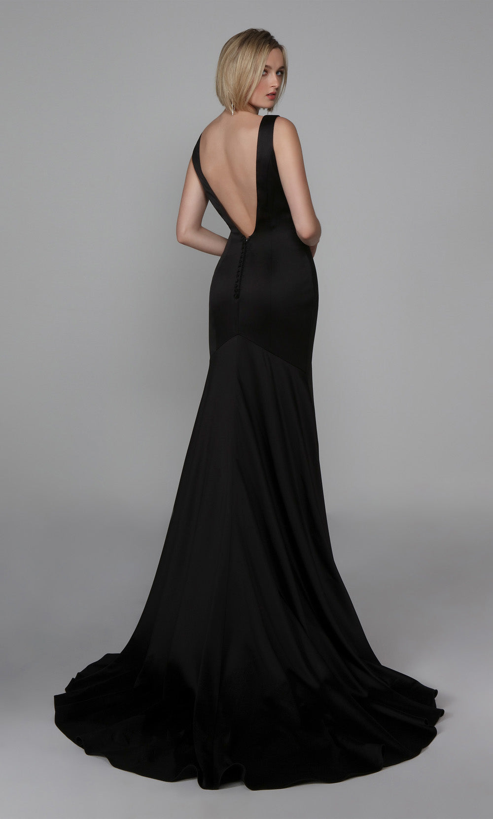 ALYCE Paris 7021 Bridal Plunging Neckline Simple Mermaid Dress