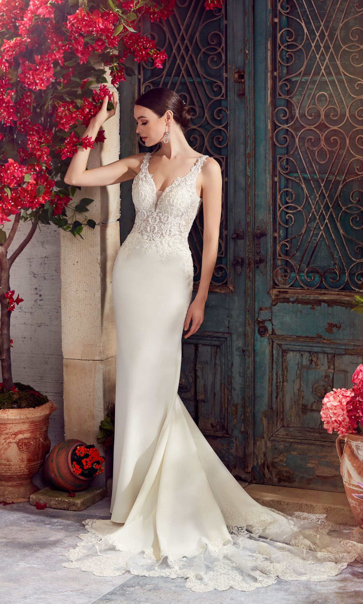 ALYCE Paris 7027 Bridal Plunging Neckline Train Mermaid Dress
