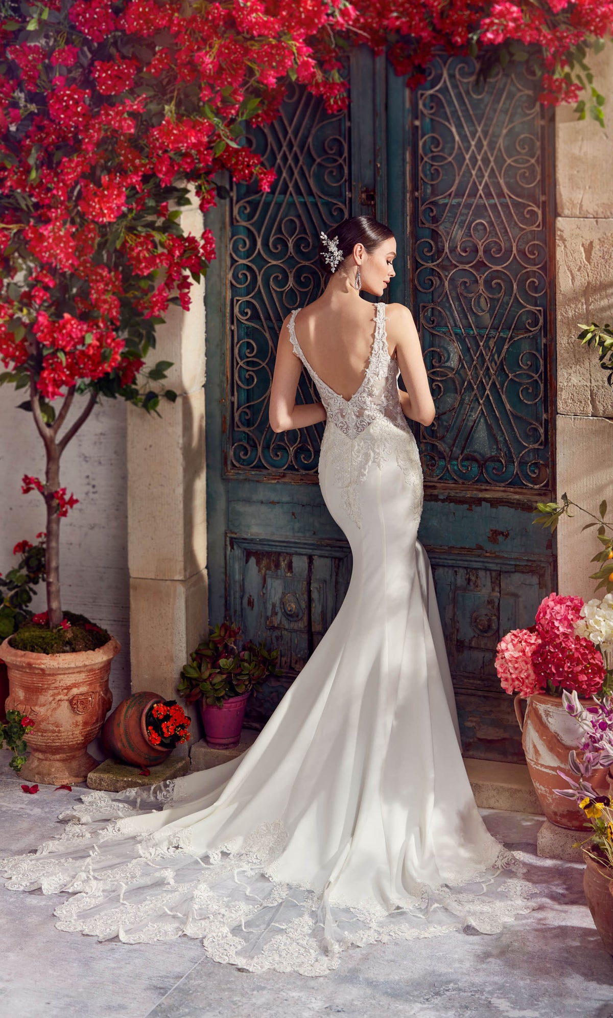 ALYCE Paris 7027 Bridal Plunging Neckline Train Mermaid Dress