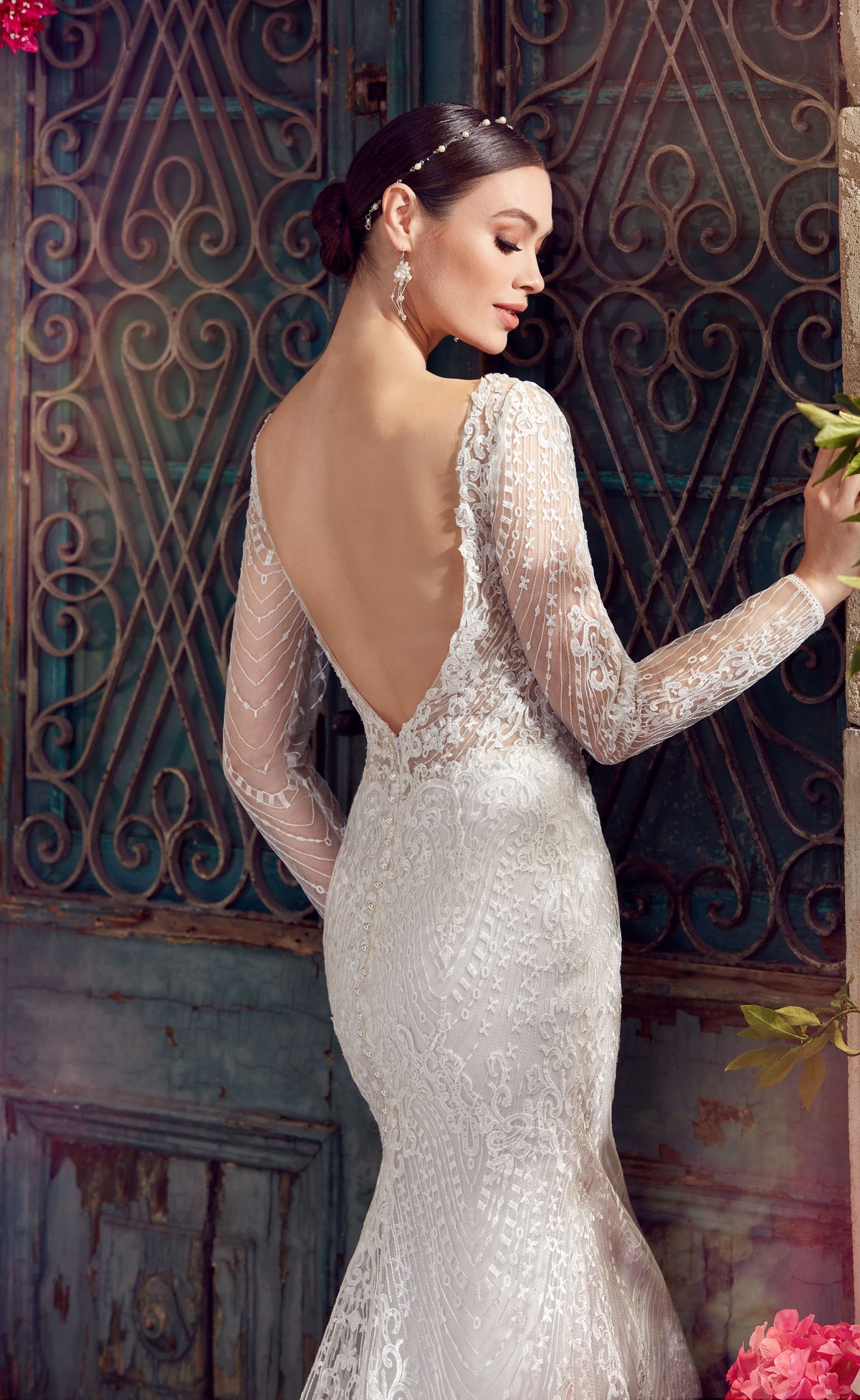 ALYCE Paris 7030 Bridal V-neckline Buttons Straight Dress