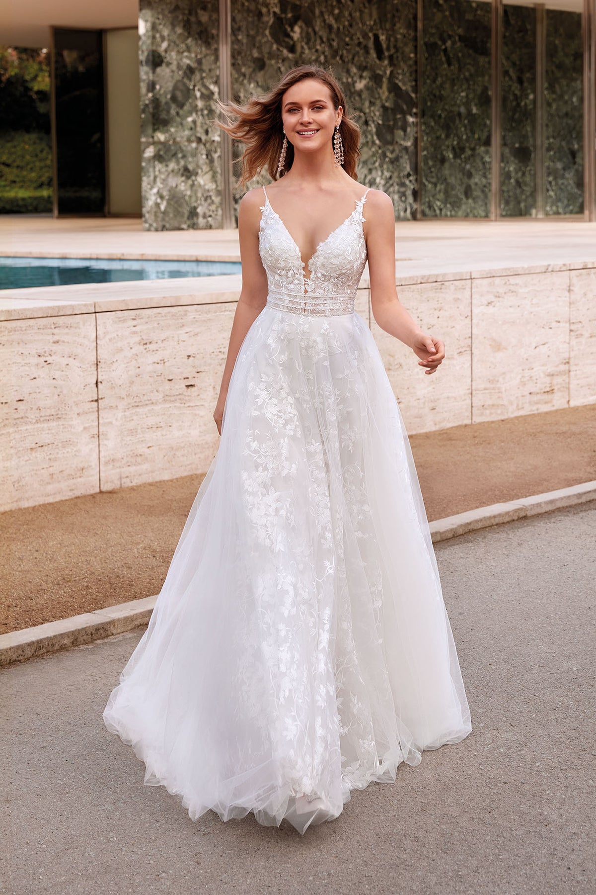 ALYCE Paris 7036 Bridal Plunging Neckline Shimmery/sparkly A Line Dress
