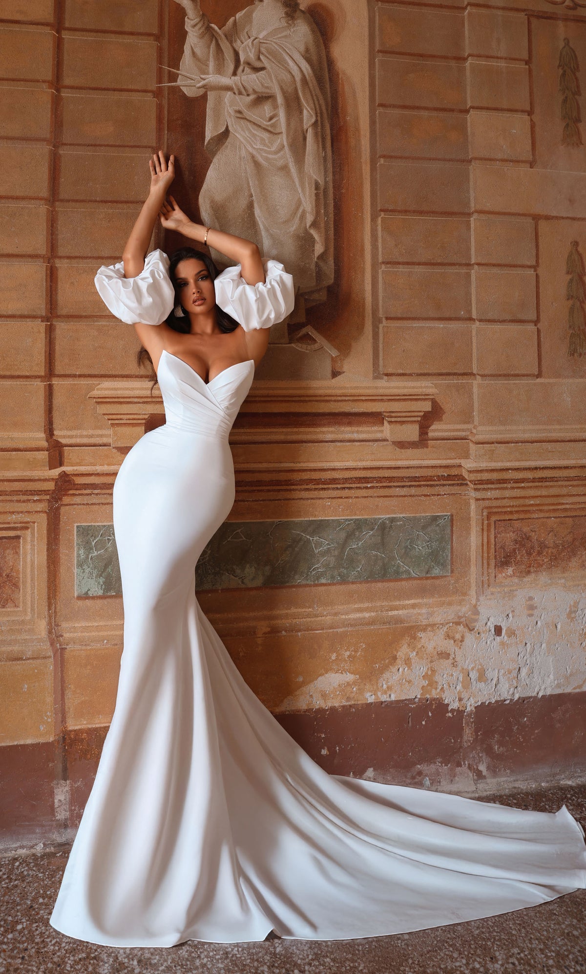 ALYCE Paris 7056 Bridal Strapless Neckline Train Straight Dress