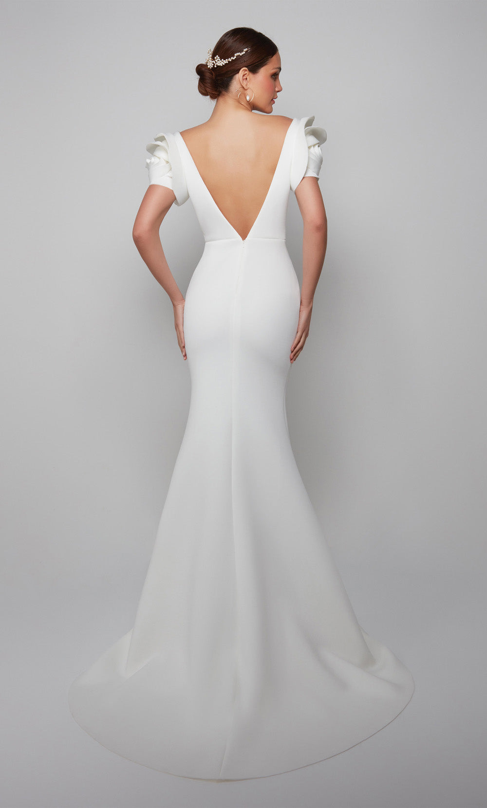 ALYCE Paris 7066 Bridal Plunging Neckline Simple Mermaid Dress
