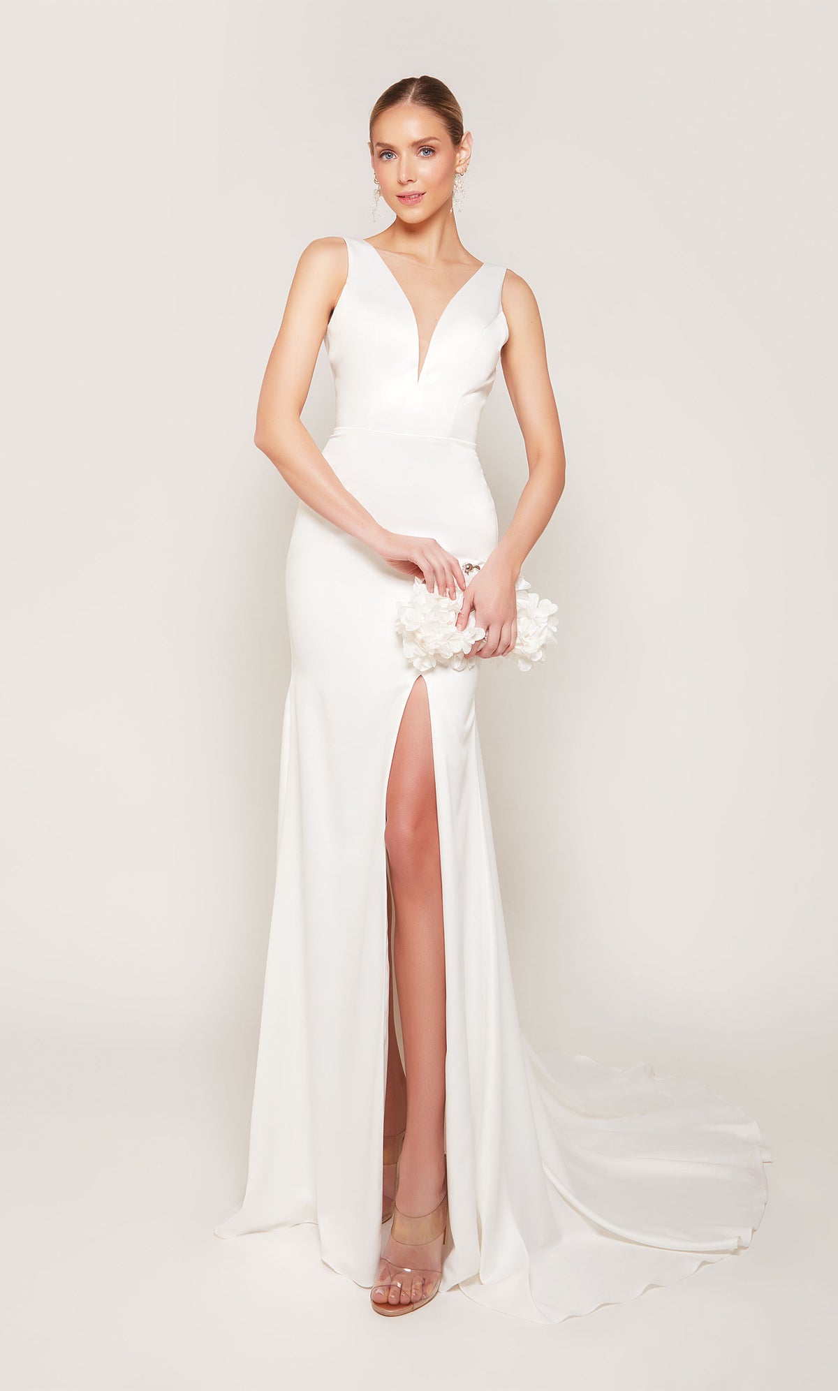 ALYCE Paris 7091 Bridal Plunging Neckline Train Mermaid Dress