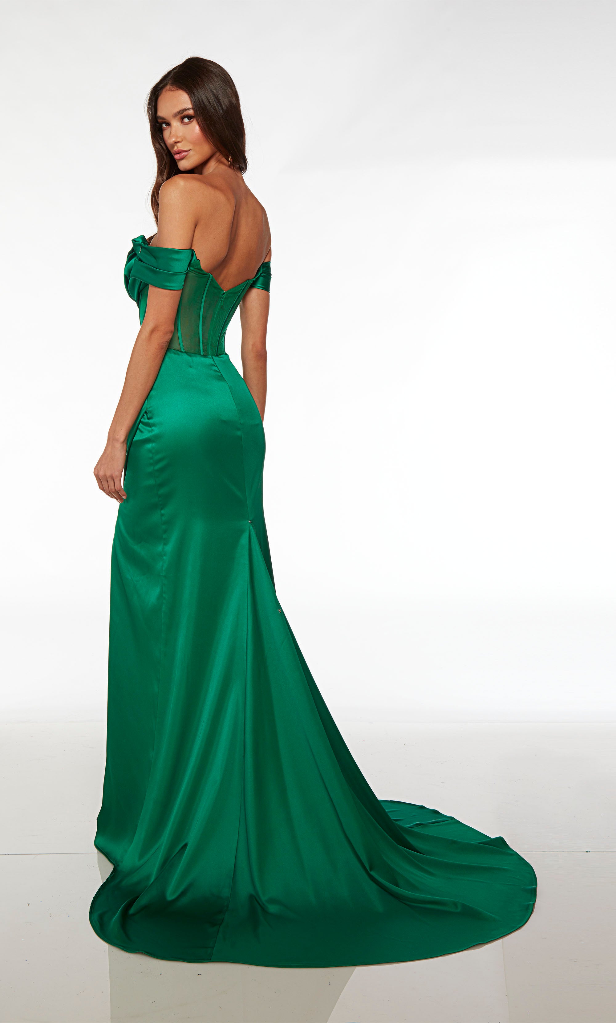 Emerald green satin prom dress: Off-the-shoulder cowl neckline, detachable straps, sheer corset bodice, gathered skirt detail, and an elegant long train.