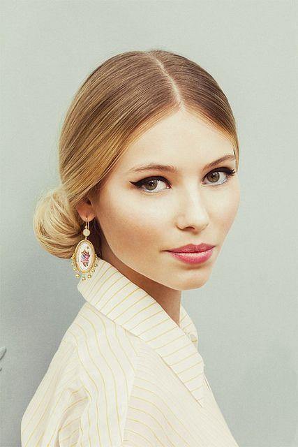 Top 5 Prom Hairstyles | Perfect For A Dress With An Intricate Neckline - Alyce Paris