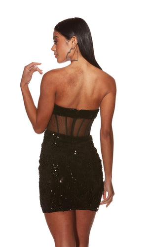 Formal Dress: 4934. Short, Strapless, Straight, Closed Back