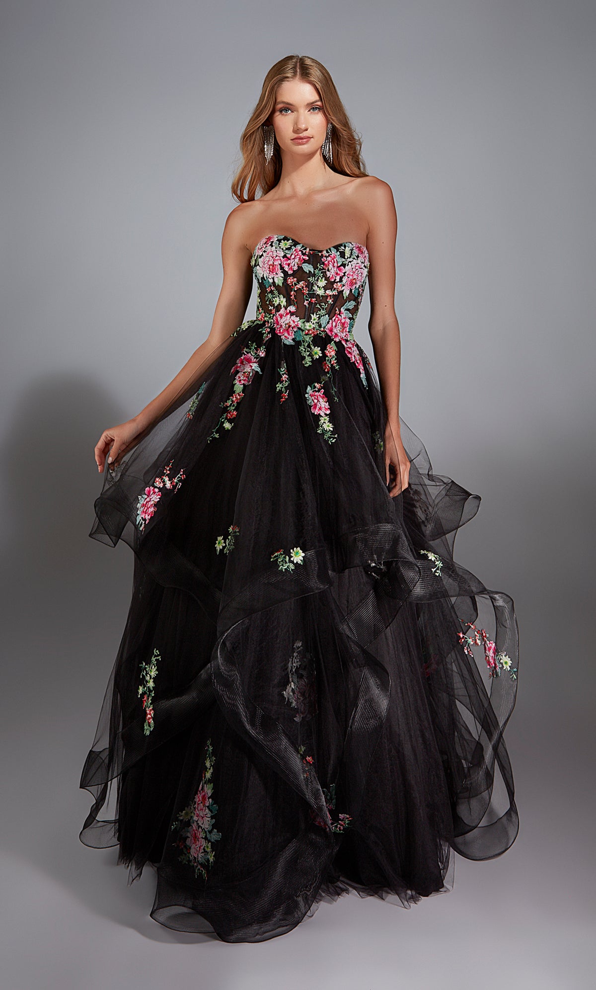 Formal Dress: 61914. Long, Sweetheart Neckline, Ballgown, Lace-up Back