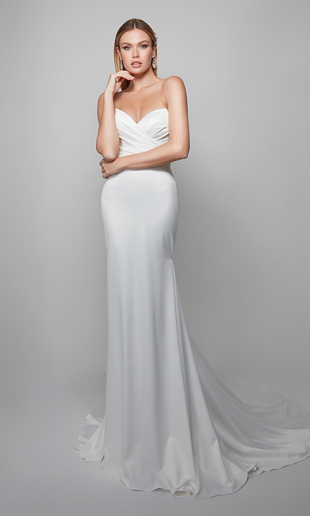 ALYCE Paris 7056 Bridal Strapless Train Straight Dress