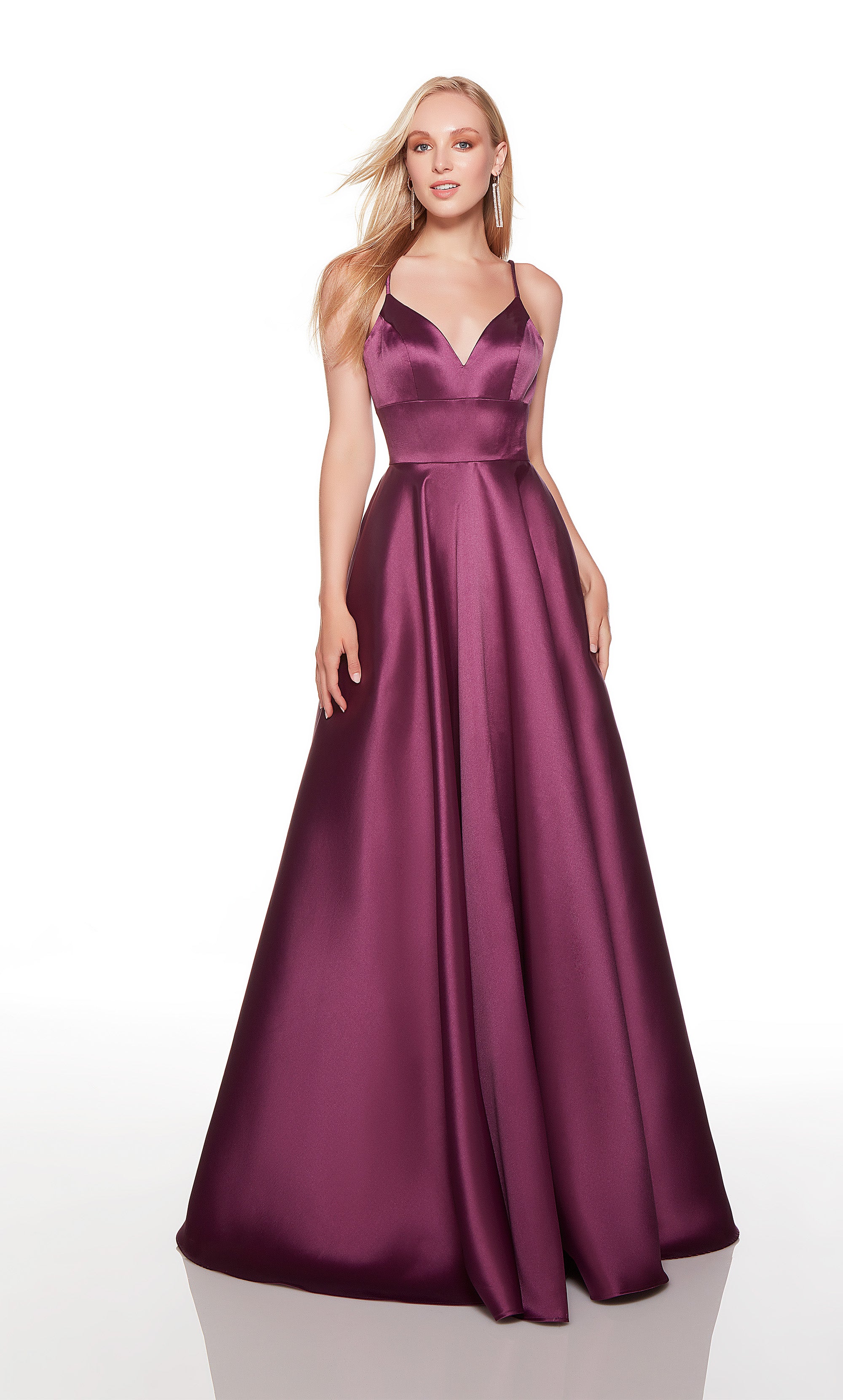 Sweetheart ballgown prom dress with pockets in the color black plum. COLOR-SWATCH_1754__BLACK-PLUM
