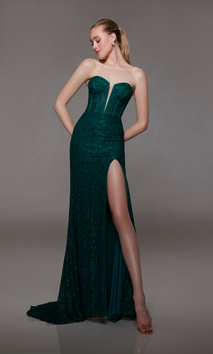 Green lace strapless corset dress: High slit, lace-up back, and an graceful train for an bold and stylish statement.
