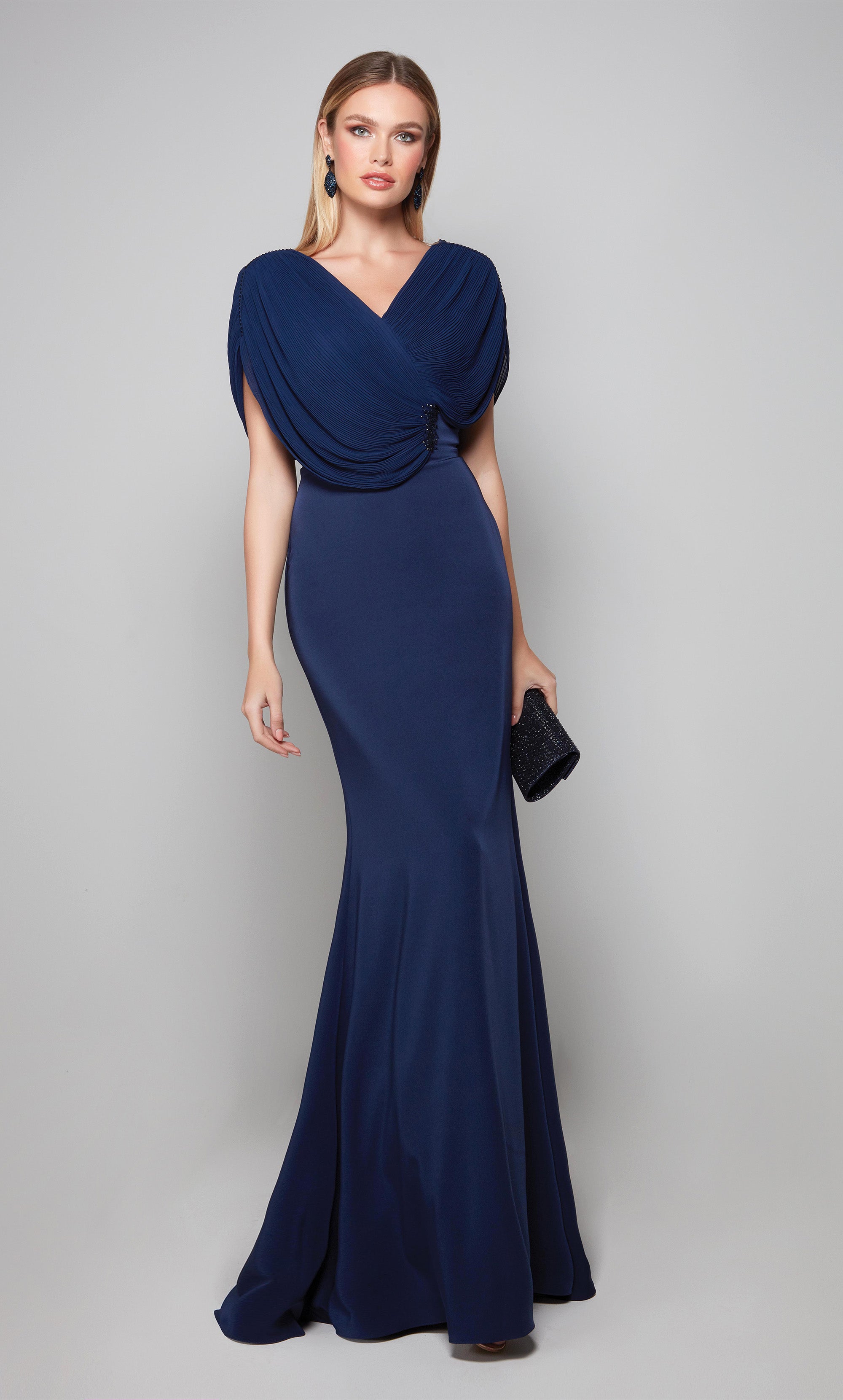 DARK BLUE GOWN FOR SALE, Women's Fashion, Dresses & Sets, Evening dresses &  gowns on Carousell
