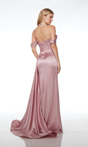 Pink satin off-shoulder prom dress: cowl neckline, gathered bodice, slit, detachable straps, side train—an chic and versatile ensemble.