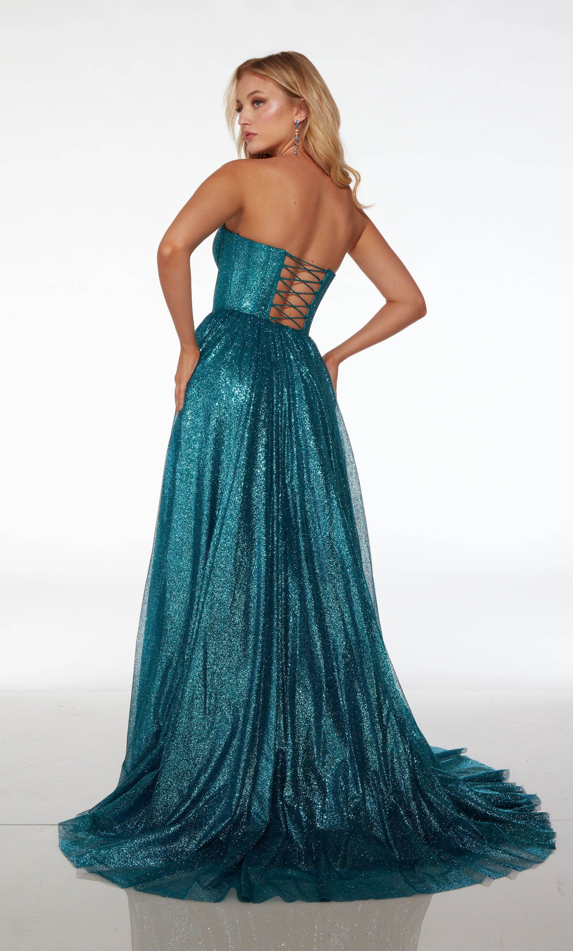 Formal Dress: 61601. Long, Strapless, A-line, Lace-up Back | Alyce Paris | Spitzenkleider