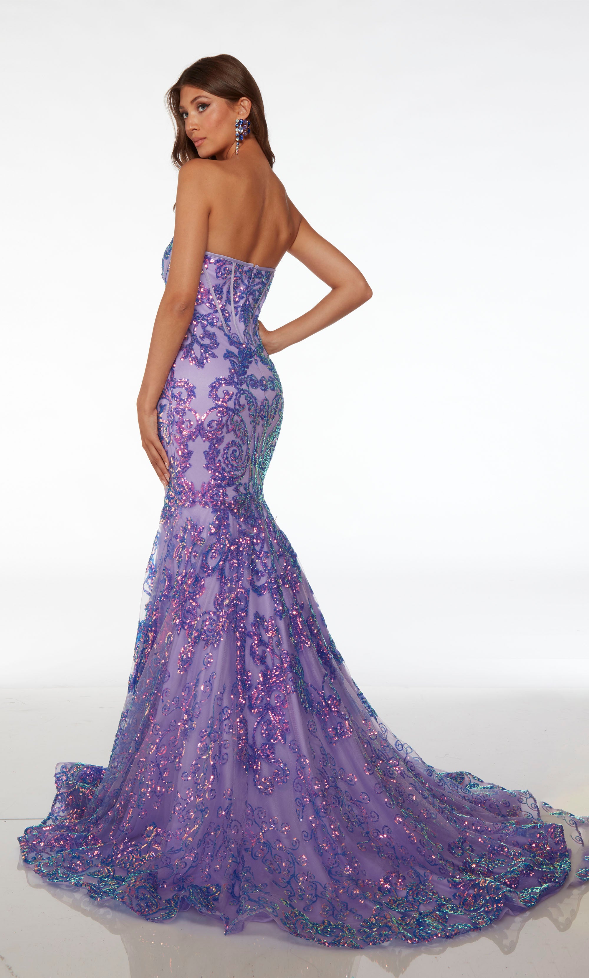 Unveiling Elegance: 10 Stunning Strapless Corset Prom Dresses – Pgmdress