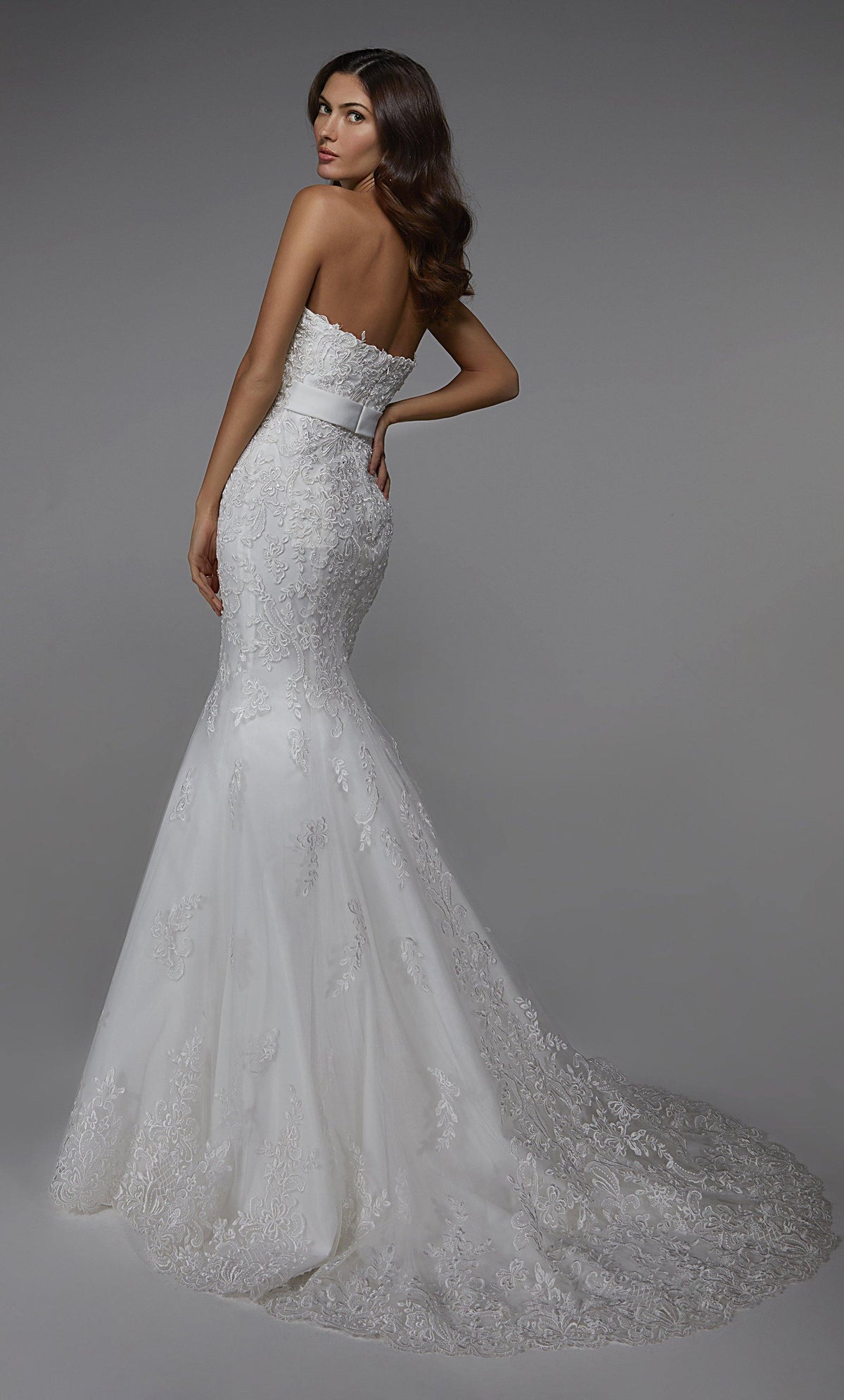 Formal Dress: 7032. Long Wedding Dress, Strapless, Mermaid Alyce Paris
