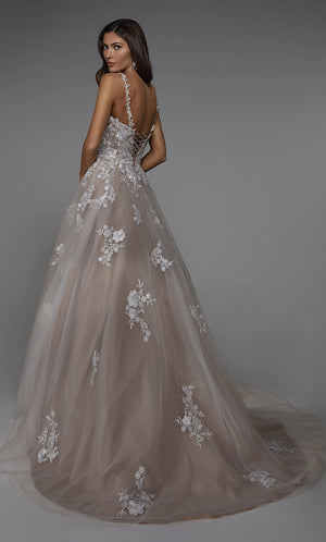 Formal Dress: 7043. Long Bridal Gown, Sweetheart Neckline, Ball Gown Alyce Paris